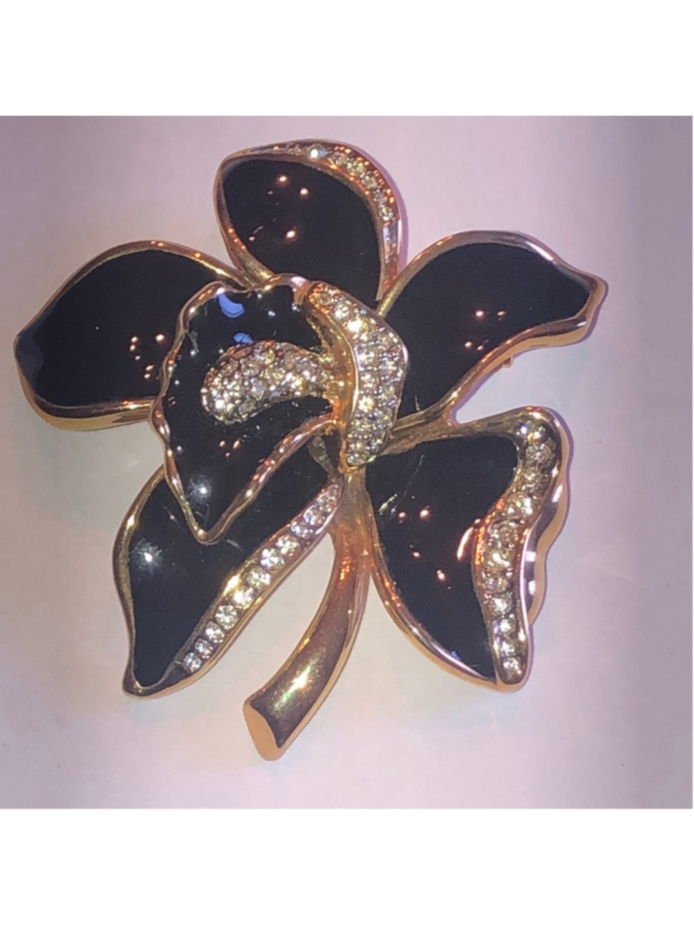 Vintage Elegant Black Enamel CZ Rhinestone Gold Tone Floral Retro Brooch